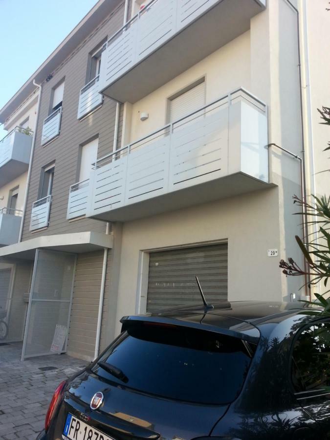 Nuovo Bilocale In Via Lagomaggio, 31 Rimini Exterior foto